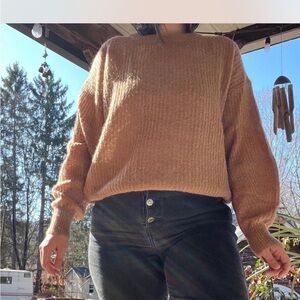 Everlane Women's Tan Crew Neck Sweater